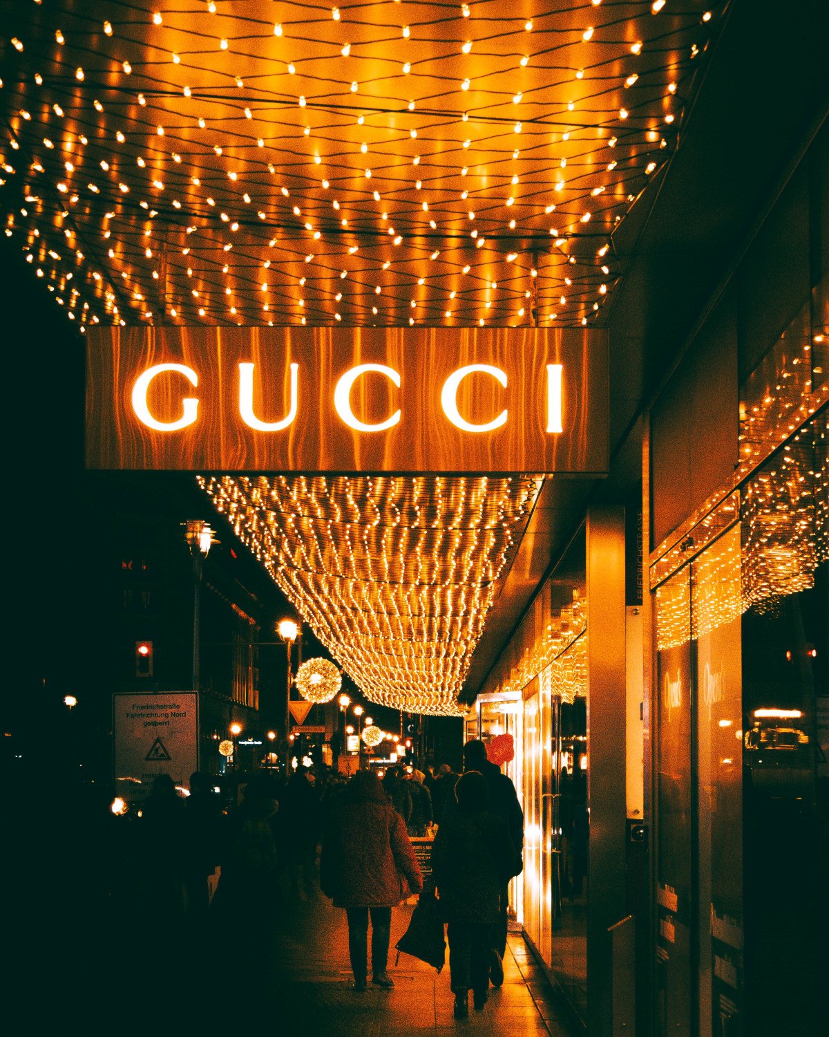  HISTORY OF GUCCI