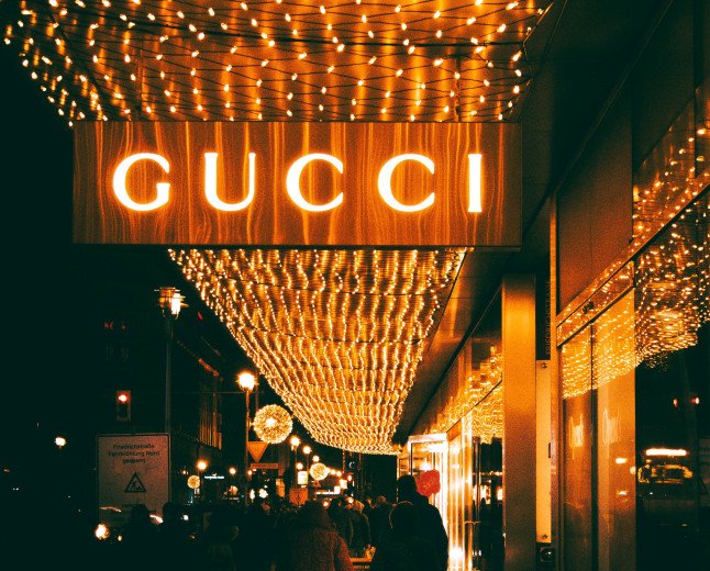  HISTORY OF GUCCI