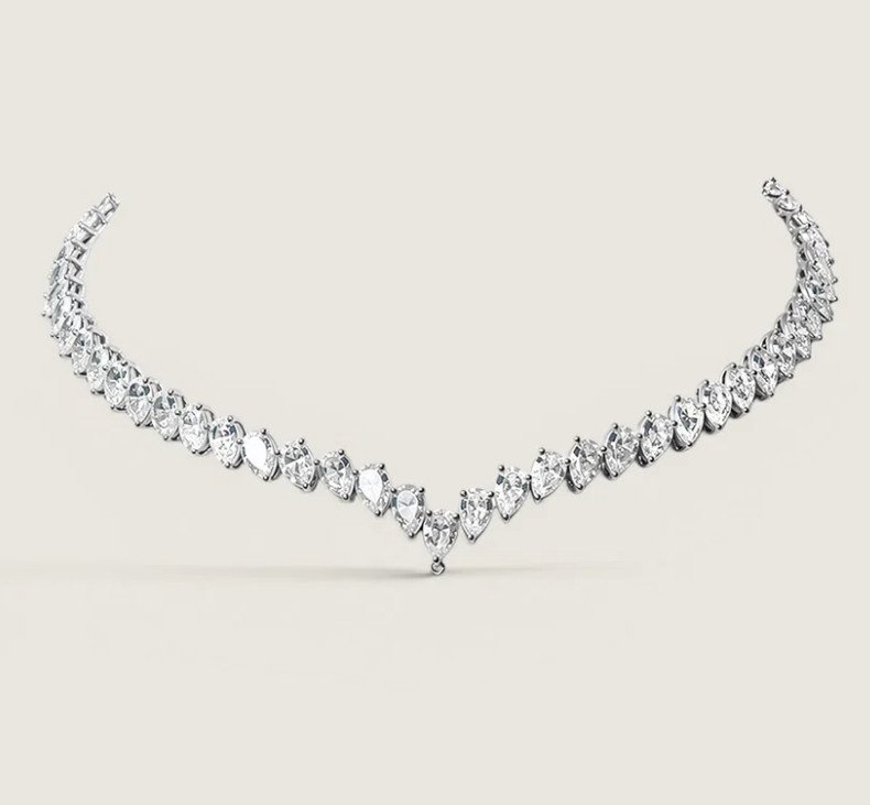 THE CONTESSA PEAR DIP NECKLACE BY FANTASIA