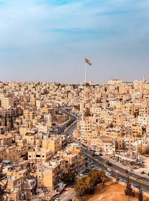 عمّان عبر العصور: من ربّة عمّون إلى مدينة عمرة والتلفريك