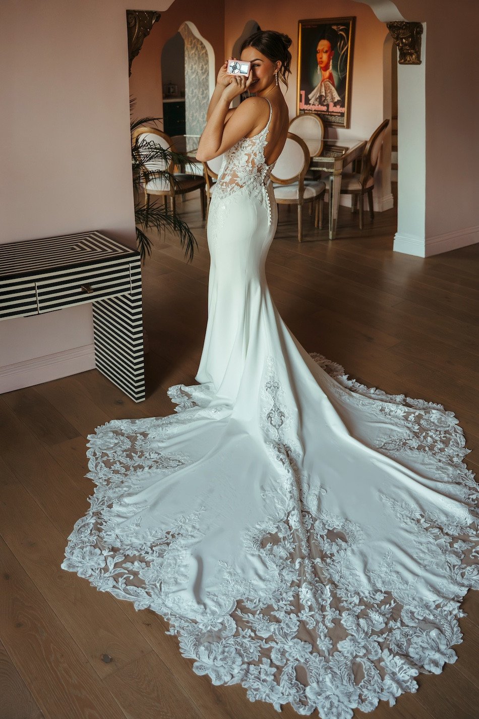   STELLA YORK LAUNCHES NEW BRIDAL COLLECTION