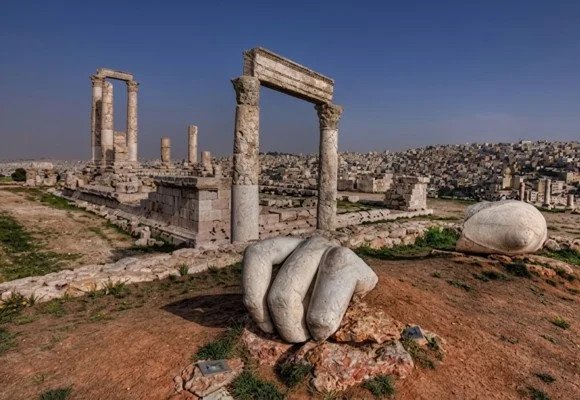 عمّان عبر العصور: من ربّة عمّون إلى مدينة عمرة والتلفريك