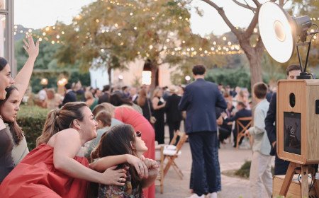   HOUSE PARTY INTRODUCES TURNKEY PHOTO BOOTH AND SPECIAL-EFFECTS PACKAGES FOR DESTINATION WEDDINGS IN SPAIN