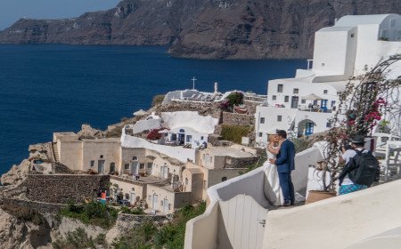  GREECE DESTINATION WEDDINGS HIT RECORD HIGHS: AVERAGE COST REACHES €157,000