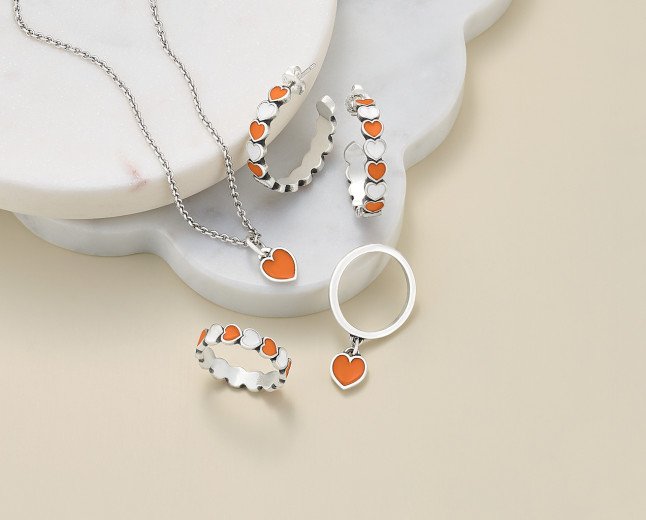 JAMES AVERY EXPANDS COLLEGE COLLECTION WITH NEW SCHOOLS AND GAME DAY STYLES
