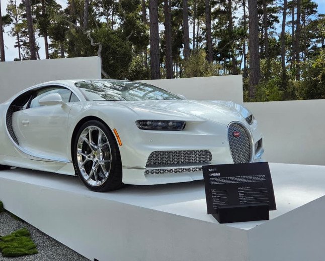   BUGATTI SHOWCASES DIMOPOULOS' ONE-OF-ONE CHIRON AT PEBBLE BEACH AUTOMOTIVE WEEK