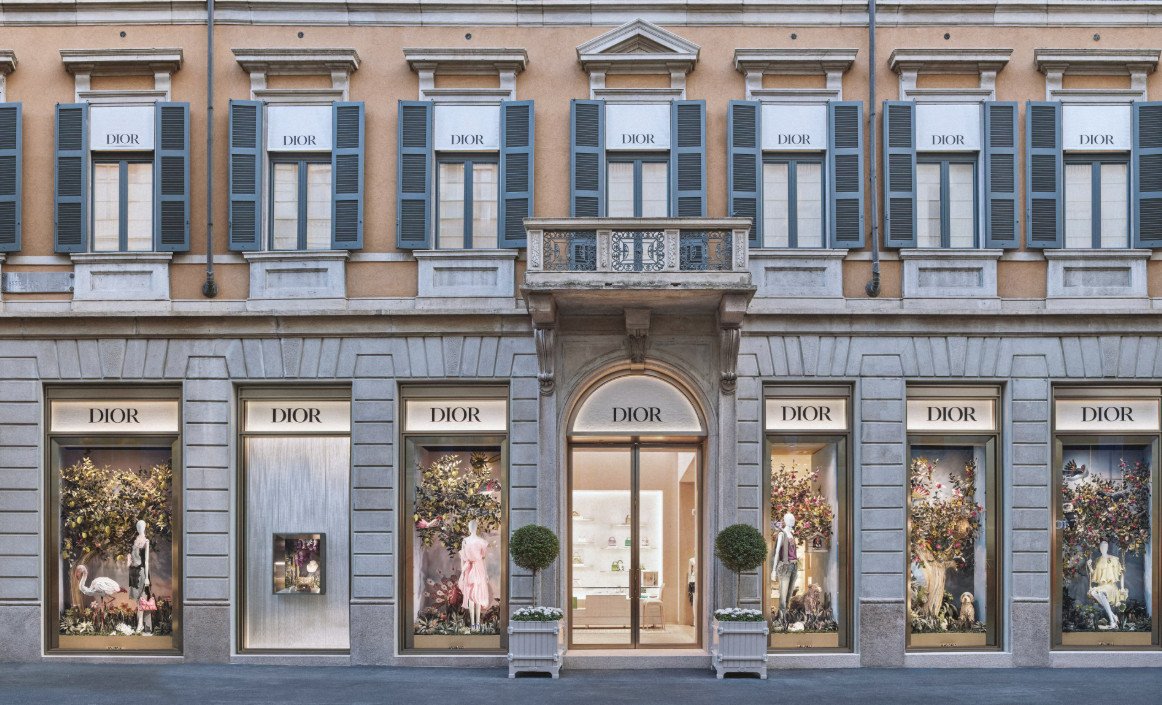  DIOR OPENS HOUSE OF DIOR FLAGSHIP IN MILAN ON VIA MONTE NAPOLEONE