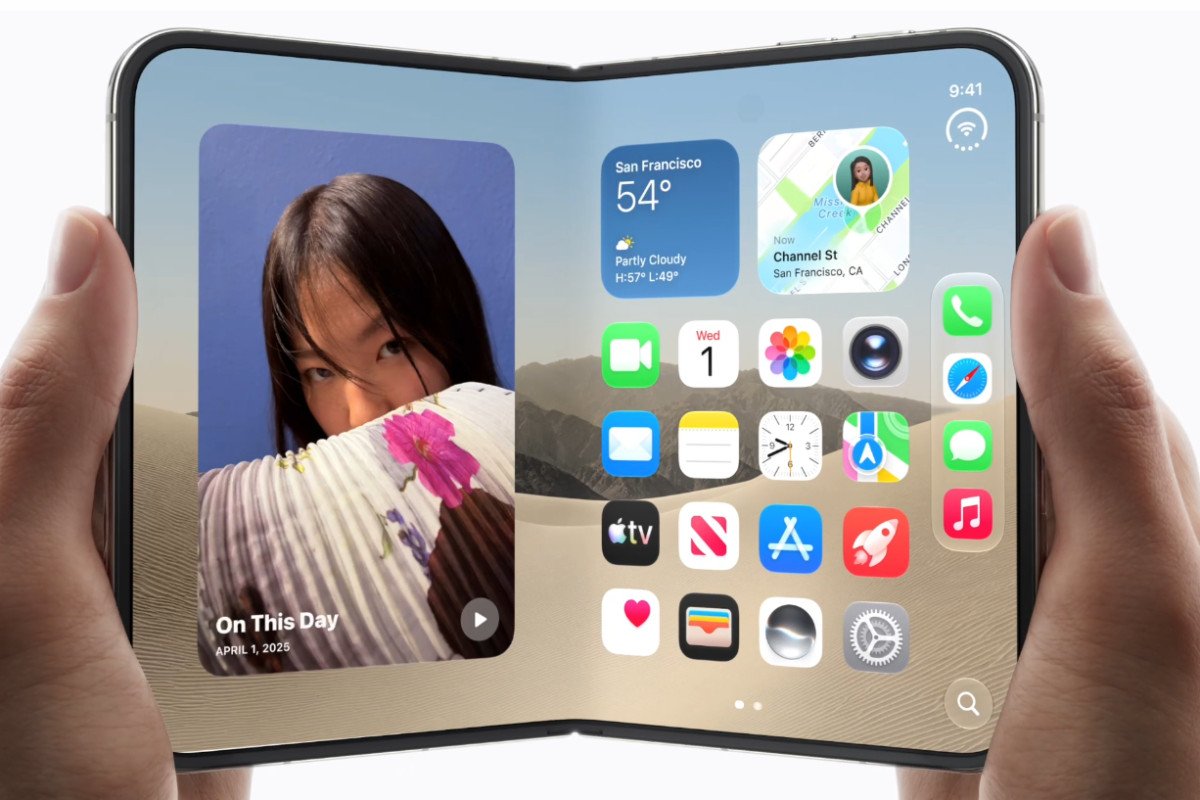  APPLE UNVEILS IPHONE DUO