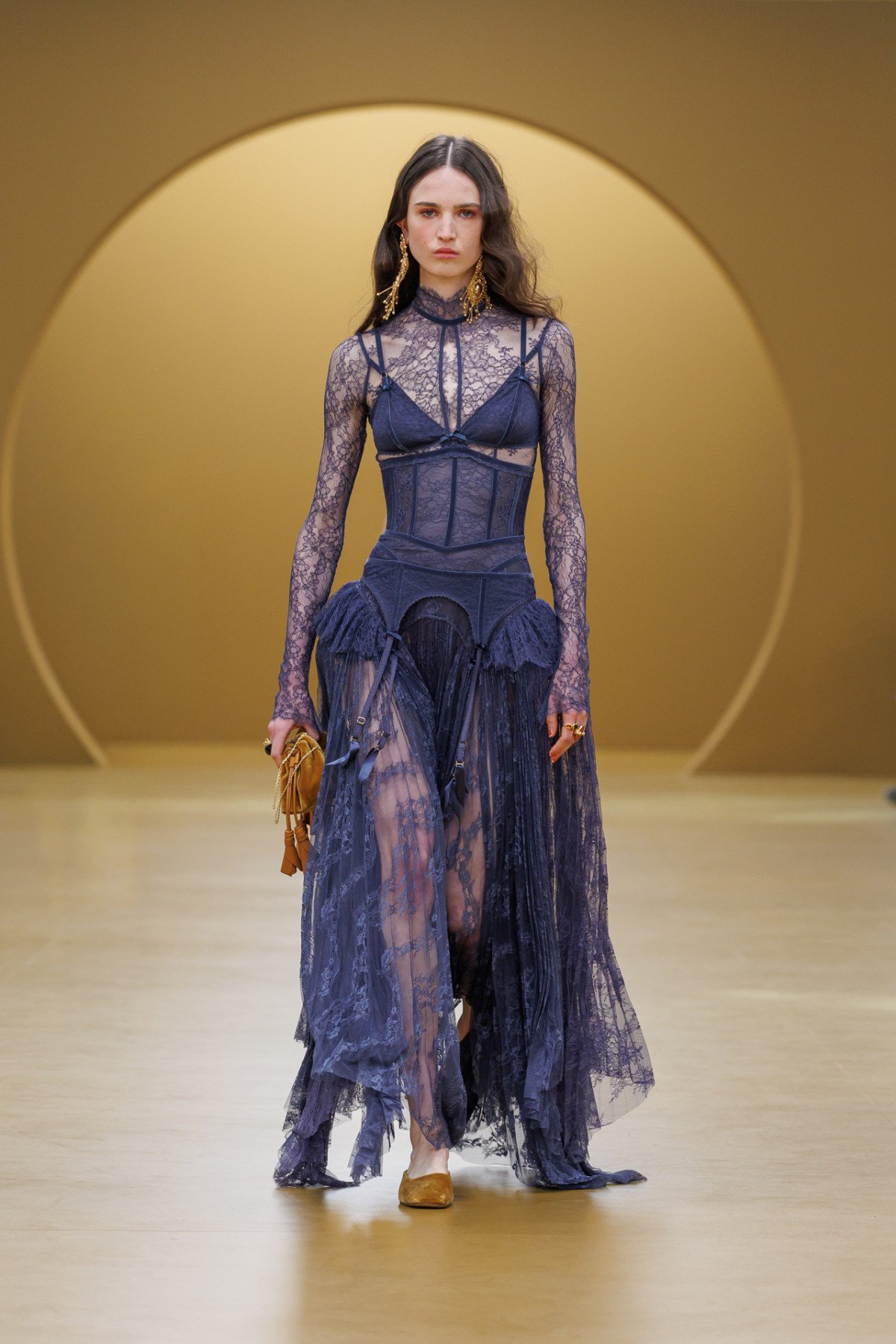   ZIMMERMANN UNVEILS ITS FALL 2026 COLLECTION ON PARISIAN BILLBOARD