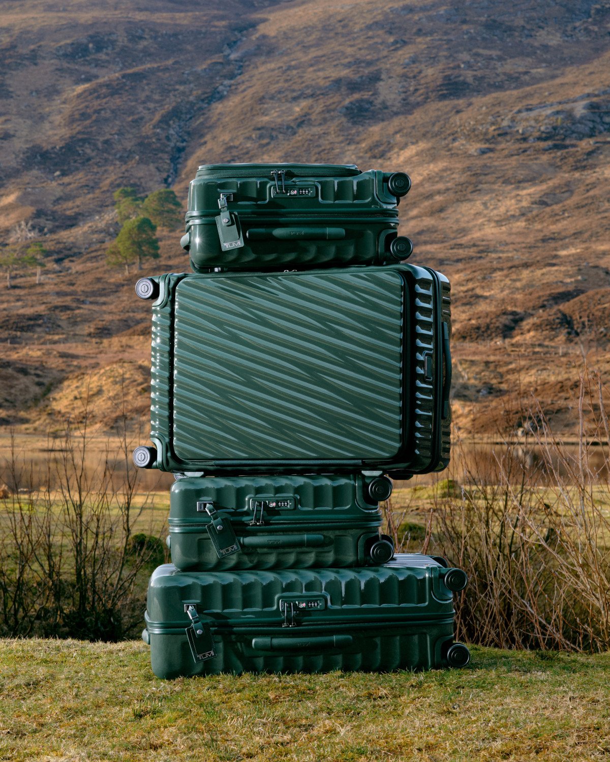  TUMI REVEALS FALL/WINTER 2026 COLLECTION WITH CAMPAIGN FOLLOWING LANDO NORRIS' PATH TO NEW PEAKS