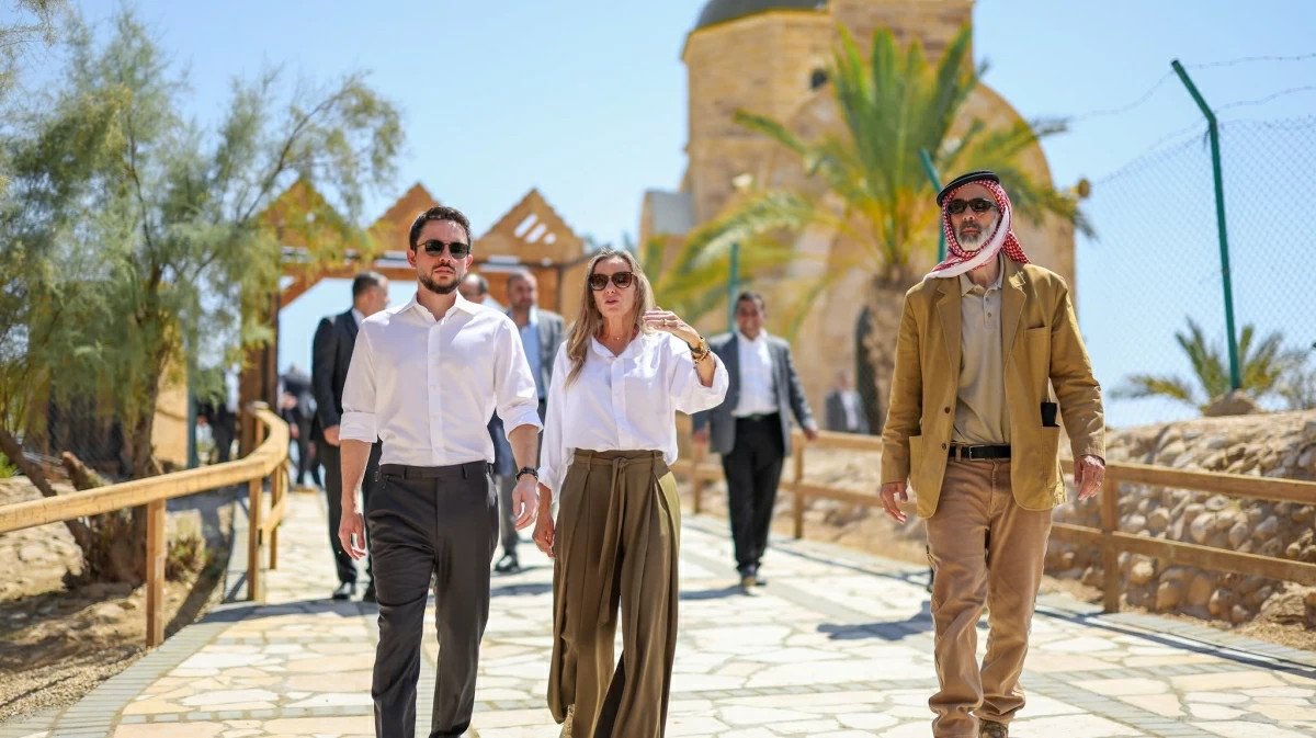   JORDAN’S CROWN PRINCE VISITS BAPTISM SITE
