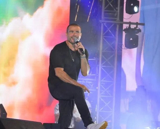 اقتربت ليلة الهضبة.. عمرو دياب يلتقي جمهوره في العقبة