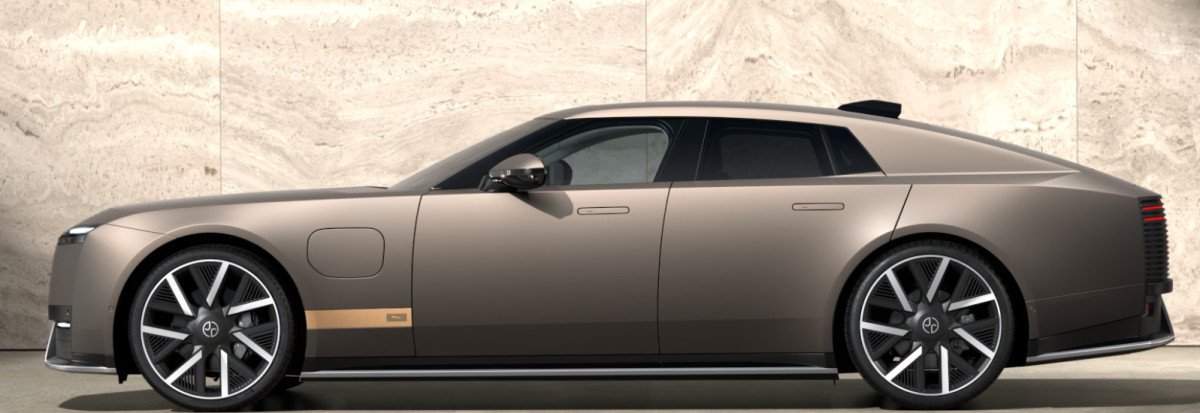   JAGUAR TYPE 01 SIGNALS NEW ERA WITH NEW YORK WORLD PREMIERE