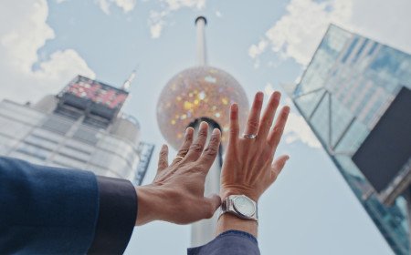   CALLING ALL COUPLES: SAY "I DO" IN THE CROSSROADS OF THE WORLD AT ONE TIMES SQUARE WEDDINGS