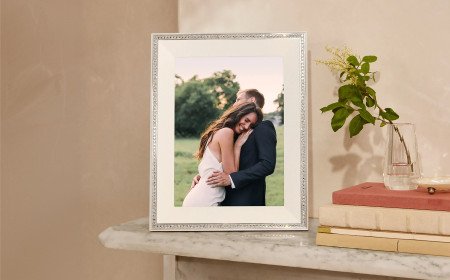   AURA INTRODUCES ASTRA, A BRILLIANT 12" FRAME FEATURING SWAROVSKI® CRYSTALS