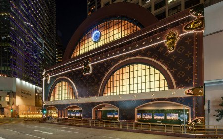  LOUIS VUITTON’S ART OF TRAVEL PULLS INTO THE STATION AT LOUIS VUITTON CENTRAL STATION – THE LANDMARK POP-UP IN HONG KONG