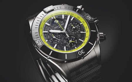   A BESPOKE BREITLING SUPER CHRONOMAT DESIGNED EXCLUSIVELY FOR ASTON MARTIN VALHALLA OWNERS