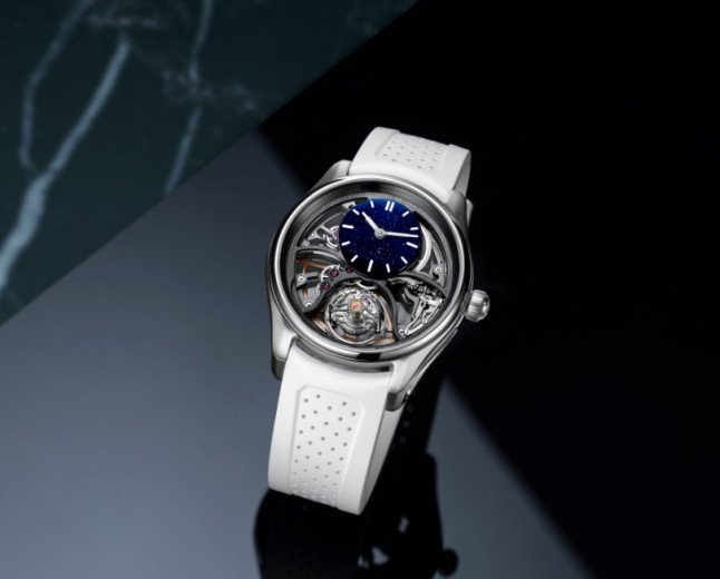   PIONEER CYLINDRICAL TOURBILLON SKELETON AVENTURINE SAQUON BARKLEY EDITION