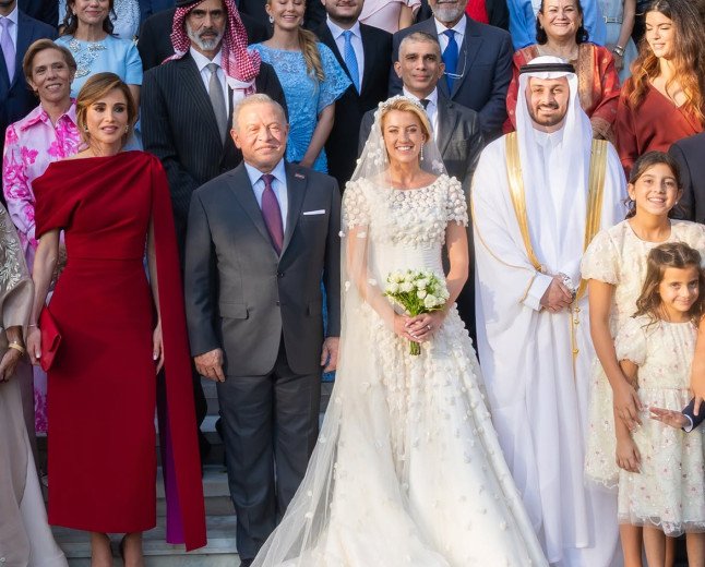 بحضور الملك والملكة: عقد قران الأميرة سارة بنت فيصل وعلي الصواف في قصر زهران 