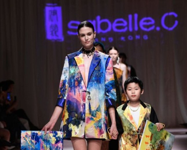   ISABELLE.C DEBUTS WEARABLE ART AND INTANGIBLE CULTURAL HERITAGE MASTERPIECES AT NEW YORK FASHION WEEK’S CHINA INSTITUTE FASHION WEEK