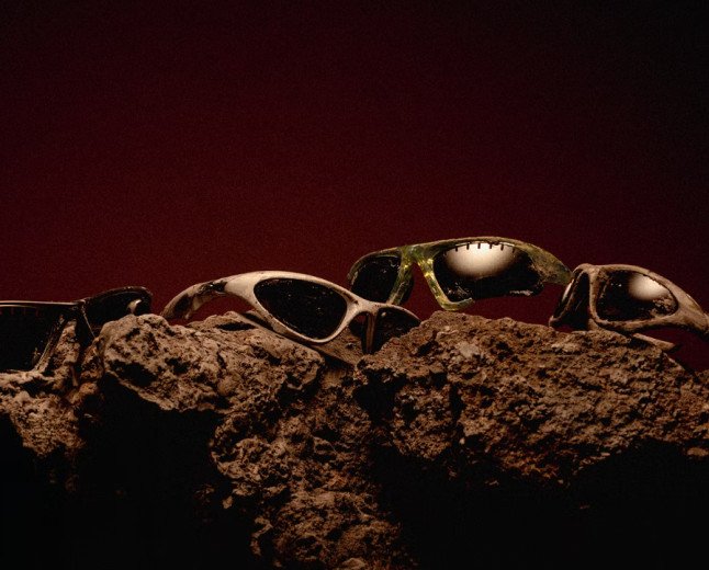   OAKLEY AND SATISFY REVIVE THE SCAR FRAME FOR CHAPTER VIII OF THEIR RUNNING COLLABORATION