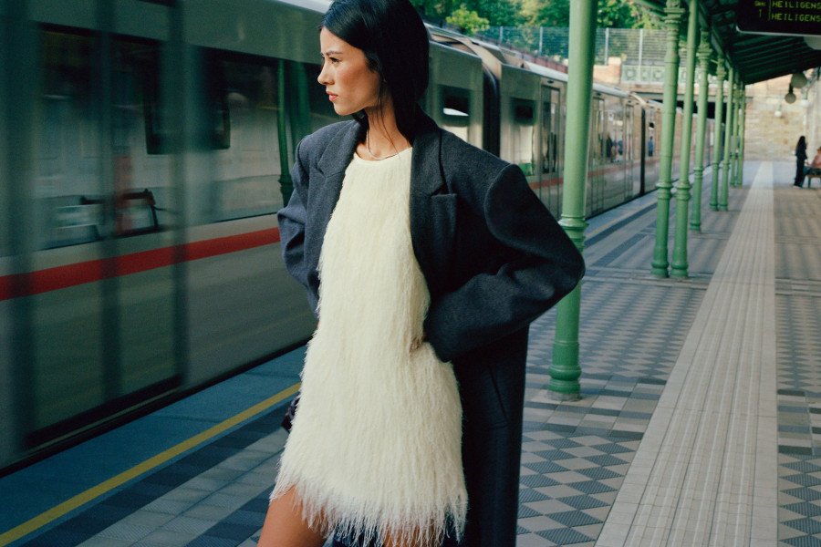   ANTHROPOLOGIE'S "ON MY WAY" CAMPAIGN CELEBRATES THE MOMENTS THAT BRING US TOGETHER