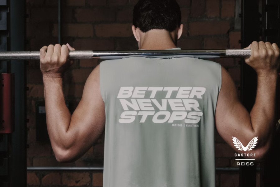   REISS AND CASTORE REUNITE FOR MEN'S PERFORMANCE COLLECTION